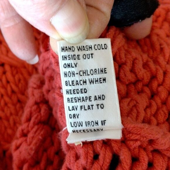 Chas med Yarn Sweater - Picture 9 of 9